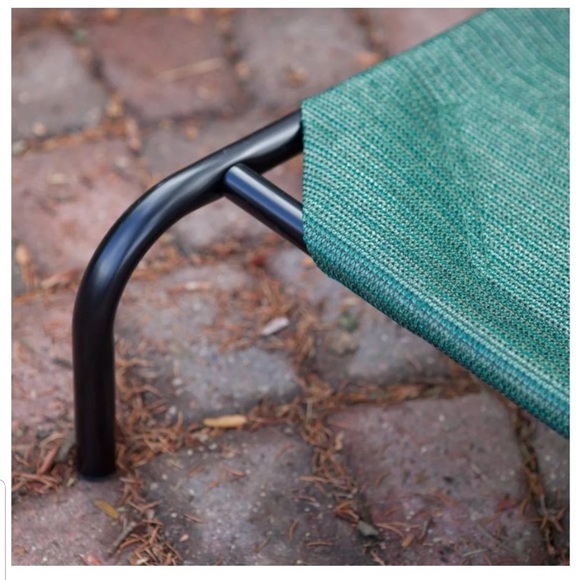 SOLD NWT Cooleroo Elevated Dog Bed Indoor Outdoor - Picture 3 of 5